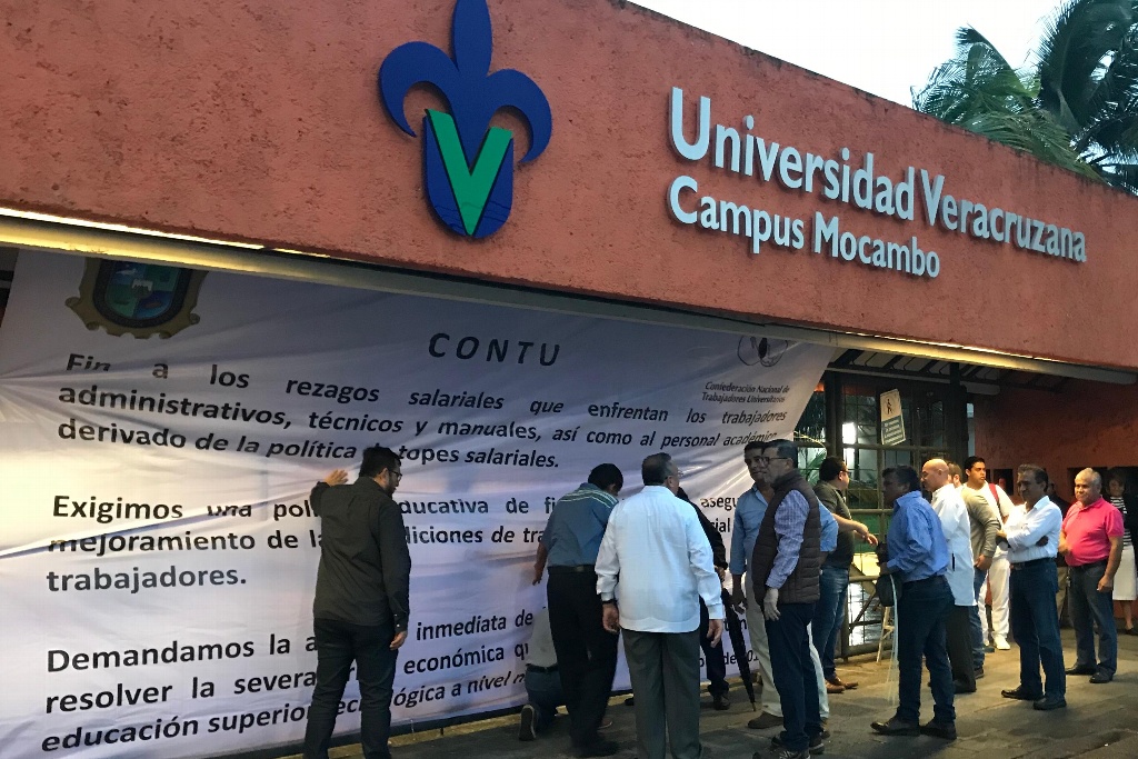 Imagen Inicia paro de brazos caídos de la UV en campus de Boca del Río y Veracruz