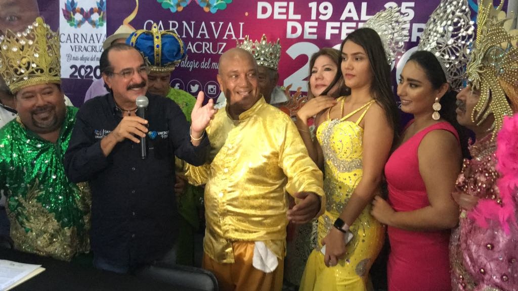 Imagen Se registra Rodolfo Peña “Tachidito I” como candidato a Rey del Carnaval de Veracruz