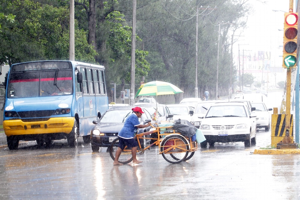 Imagen Pronostican lluvias en Veracruz; emiten alerta preventiva