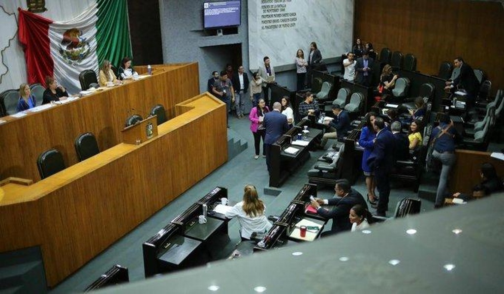 Imagen Por discriminación, gobierno de Nuevo León vetará reforma a Ley de Salud