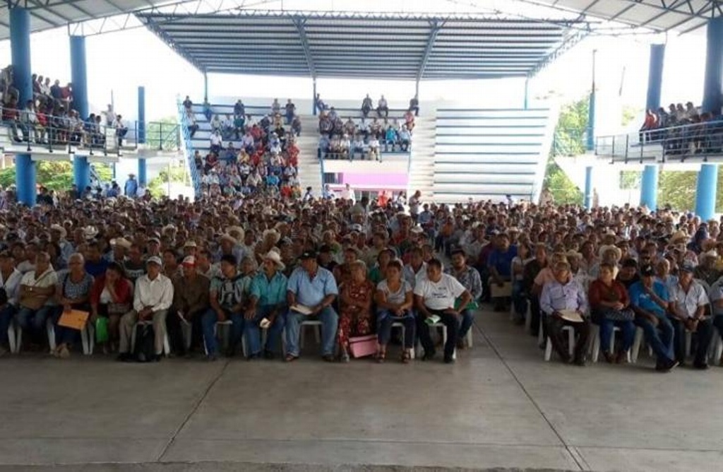 Imagen Foncospa entrega seguro agropecuario a productores de Álamo, Veracruz