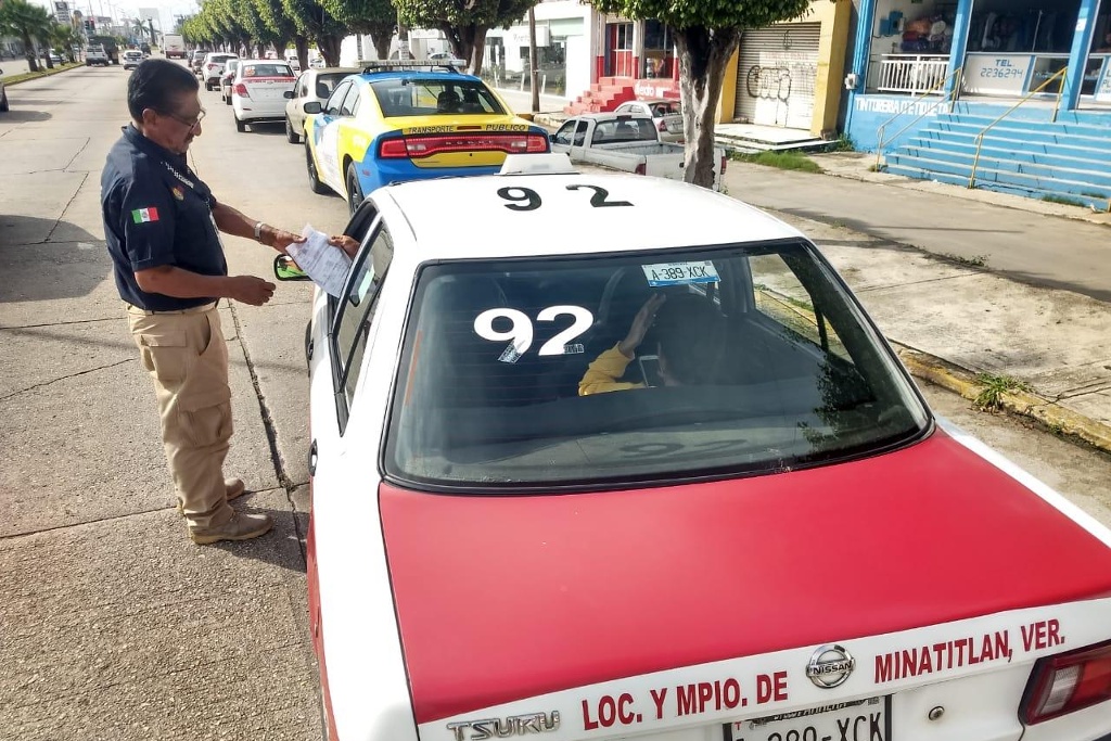 Imagen Supervisan unidades de servicio público en el sur de Veracruz