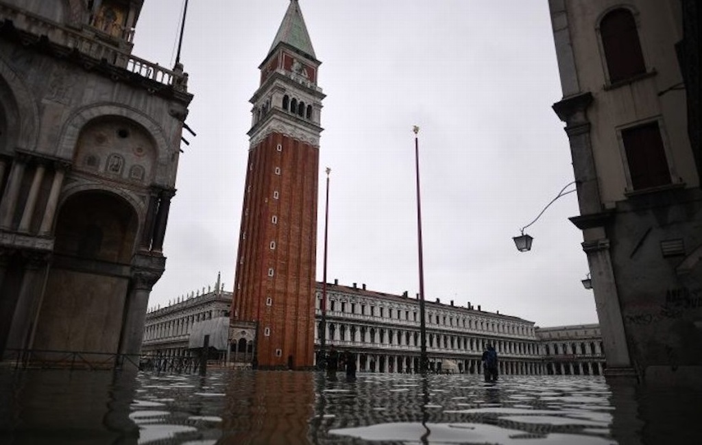 Imagen Venecia sufre su peor inundación desde 1966;  dos personas mueren (+Video)