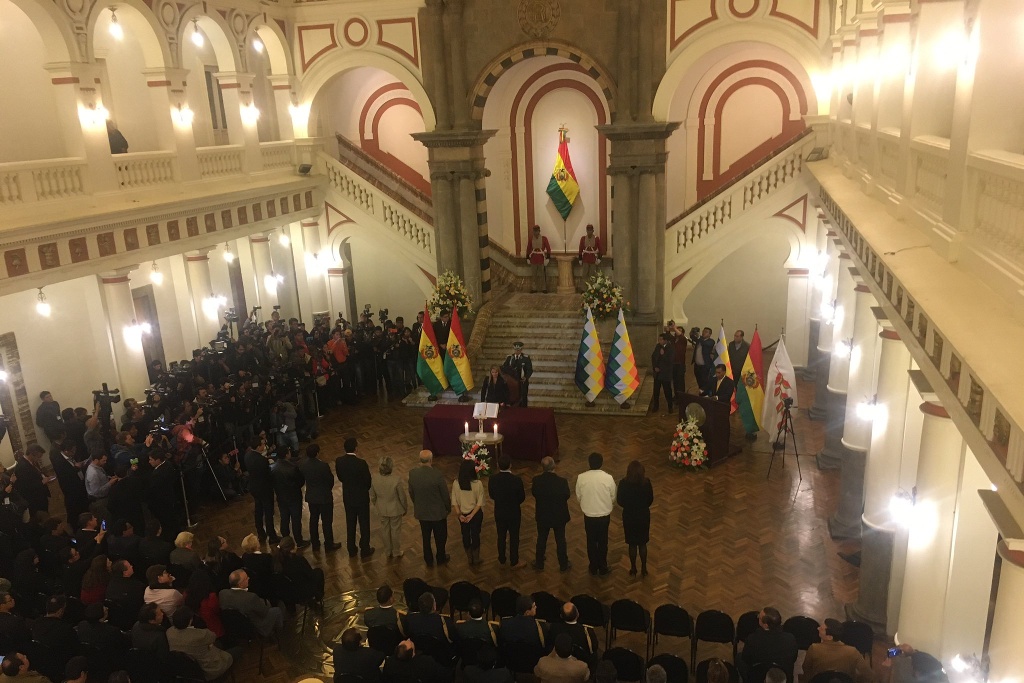 Imagen Nombran a nuevo Alto Mando de Fuerzas Armadas en Bolivia; llama a la calma