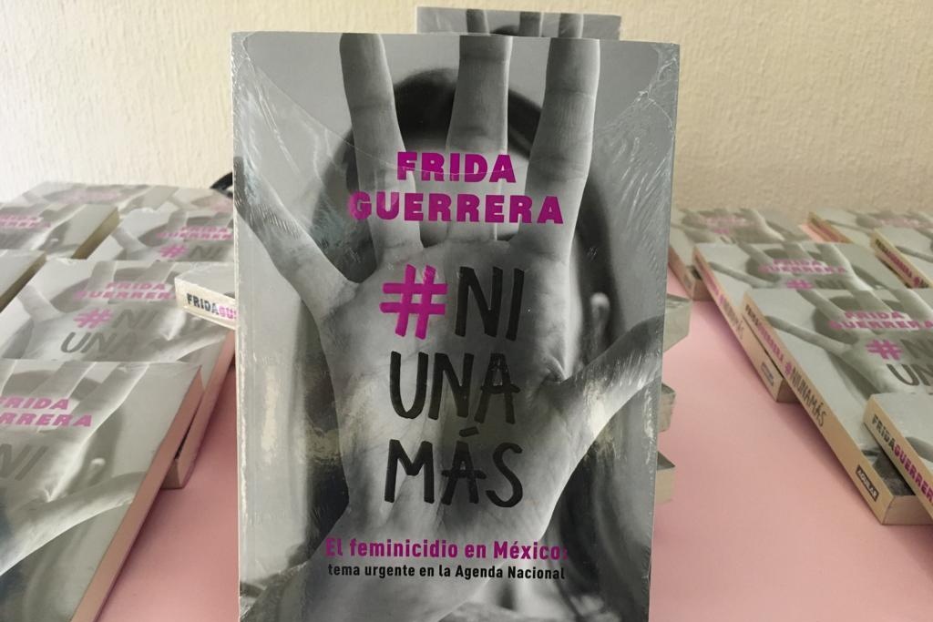 Imagen Que acepte que los feminicidios son un problema grave en Veracruz, pide escritora al gobernador