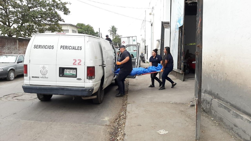 Imagen Trabajador cae de una altura de 10 metros y muere, en Veracruz 