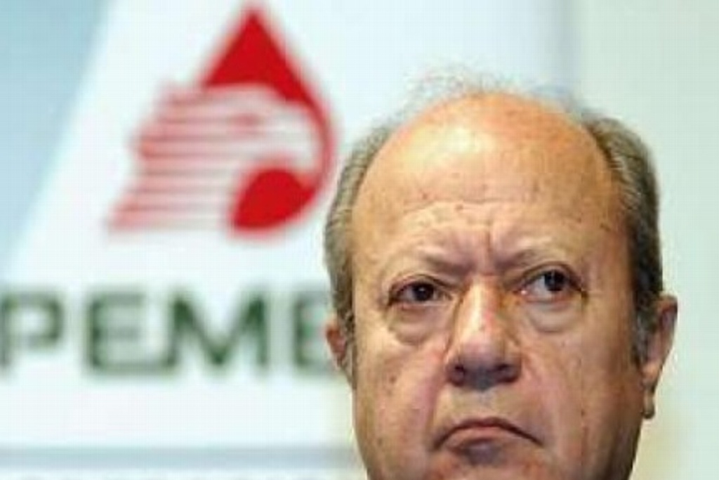 Imagen Revelan que Carlos Romero Deschamps y familiares cobran aún 700 mil pesos en Pemex