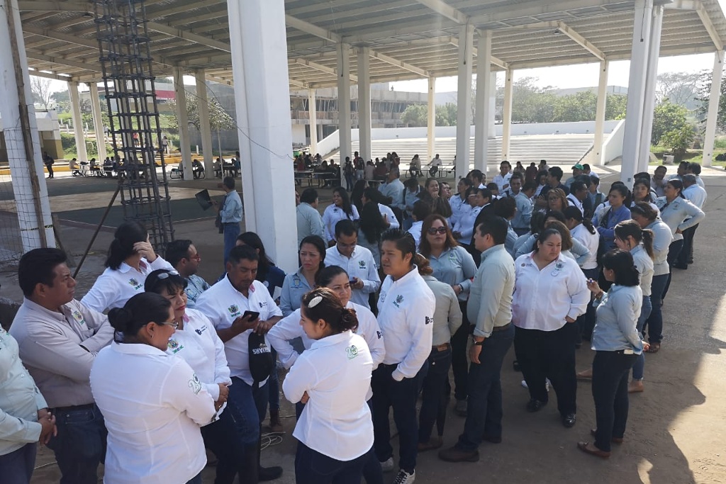 Imagen Trabajadores del ITESCO Coatzacoalcos exigen salarios