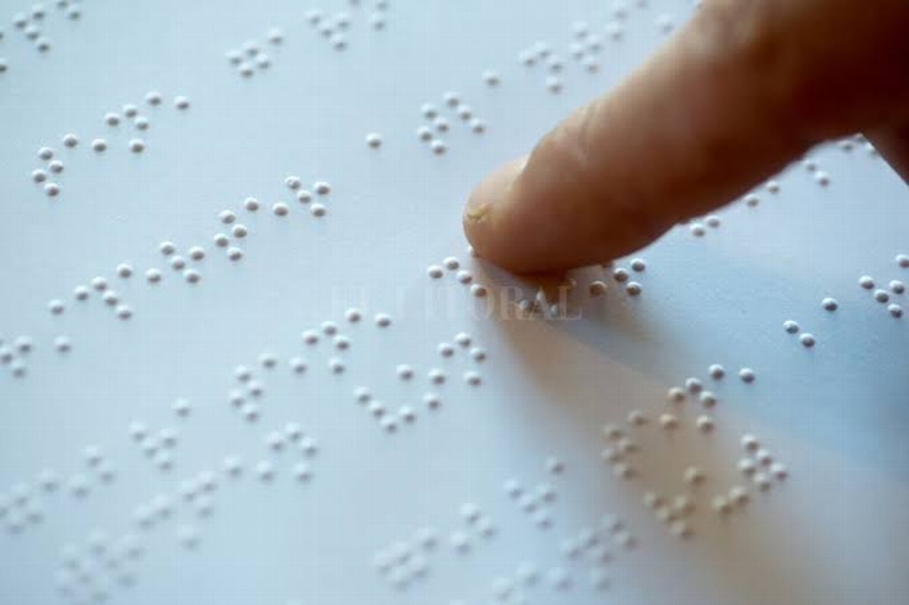 Imagen Realizarán poemario en sistema Braille en Veracruz