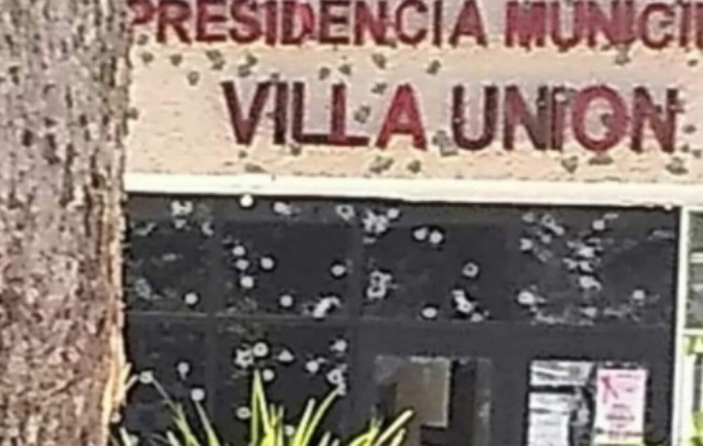 Imagen Suman 23 muertos por balaceras en Villa Unión, Coahuila