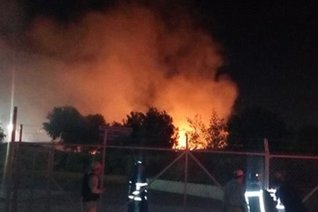 Imagen Incendio en fábrica deja un muerto y 14 heridos, en el Edomex