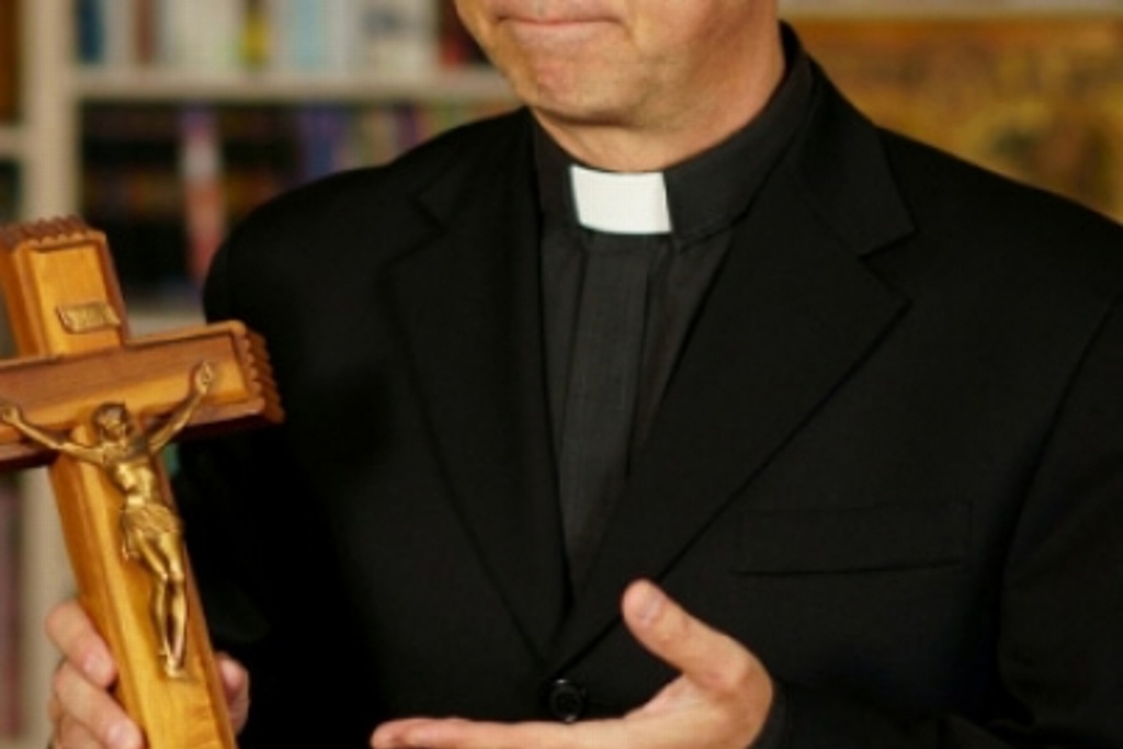 Imagen Diputada propone incluir a sacerdotes en Código Penal de la CDMX