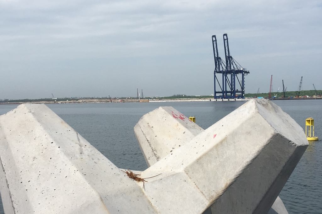 Imagen Se invertirán alrededor de 800 mdp en escollera del Nuevo Puerto de Veracruz: CMIC