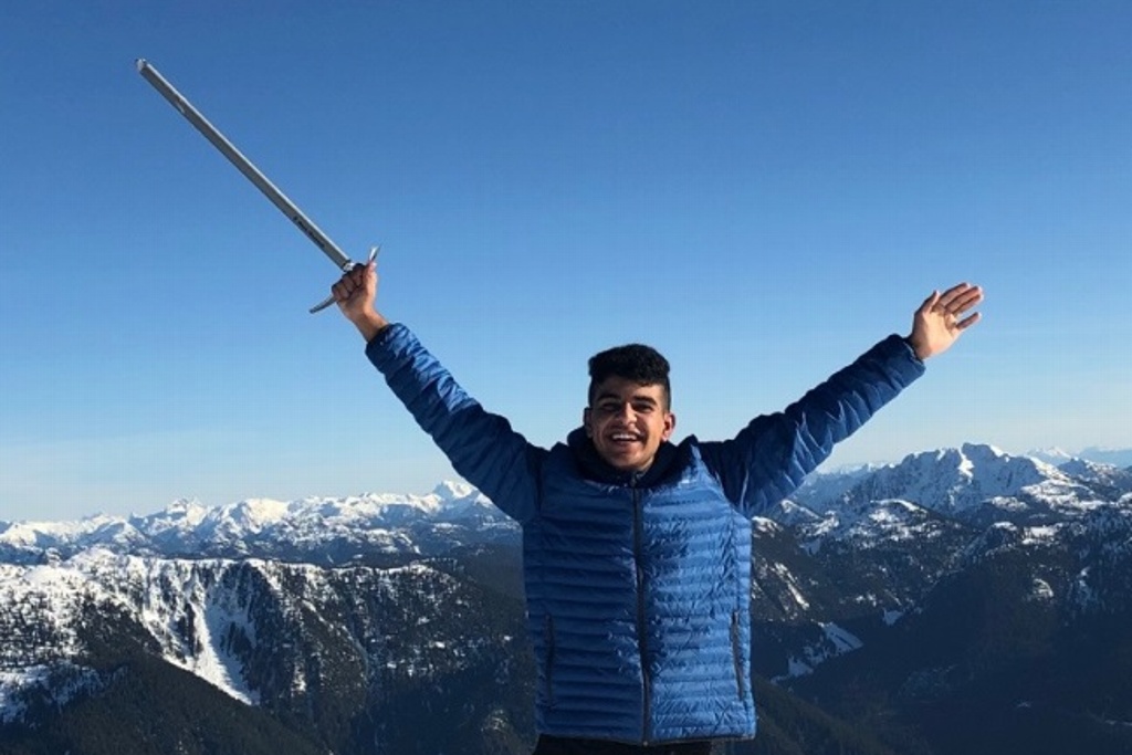 Imagen Alpinista cae 150 metros al vacío desde una montaña y sobrevive