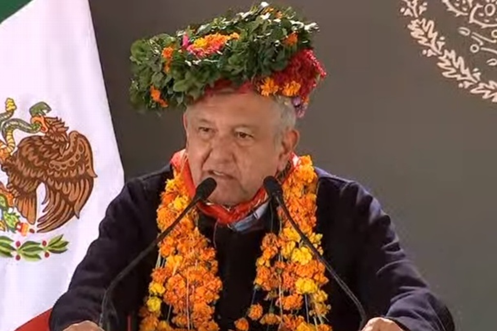 Imagen Se compromete AMLO a pavimentar 