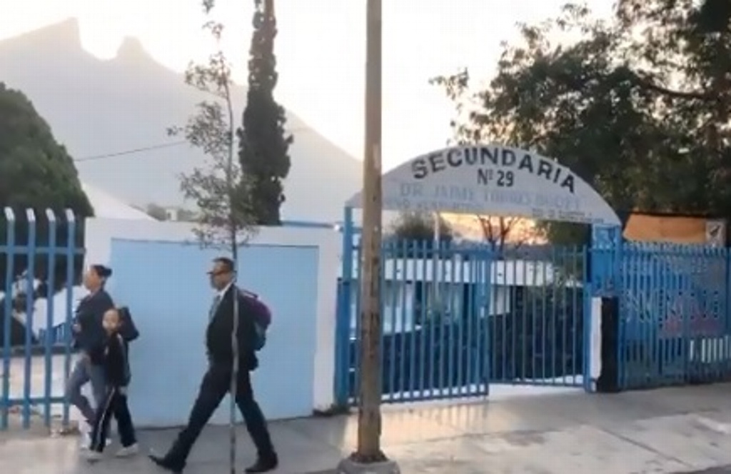 Imagen Investigan supuesta amenaza de bomba de alumno de secundaria en Monterrey (+Video)