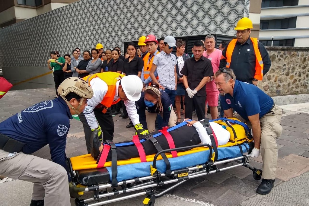 Imagen Realizan simulacro de sismo en hotel de Boca del Río (+Vídeo)