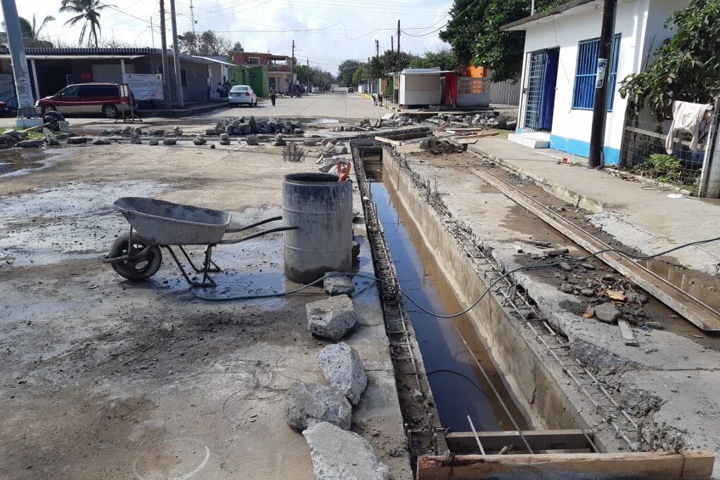 Imagen Exigen terminar planta de tratamiento de aguas negras en Antón Lizardo, Veracruz