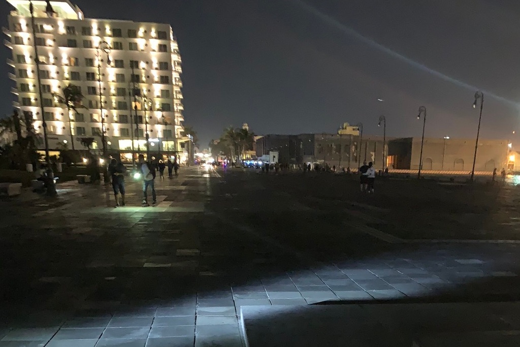 Imagen Reportan apagón en malecón y bulevar de Veracruz