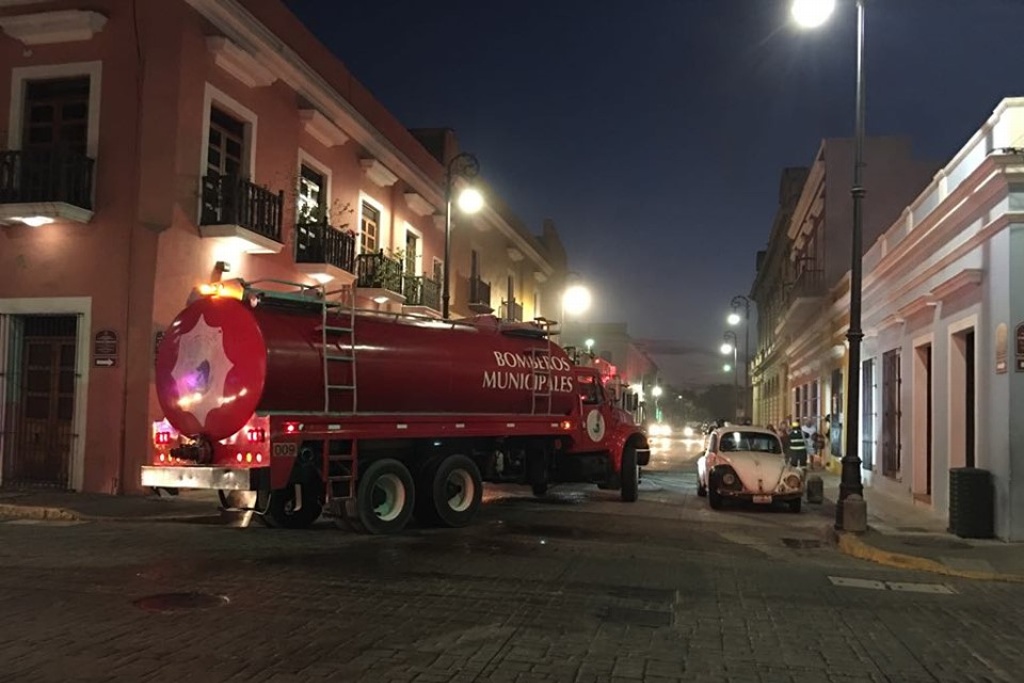 Imagen Conato de incendio moviliza a bomberos de Veracruz