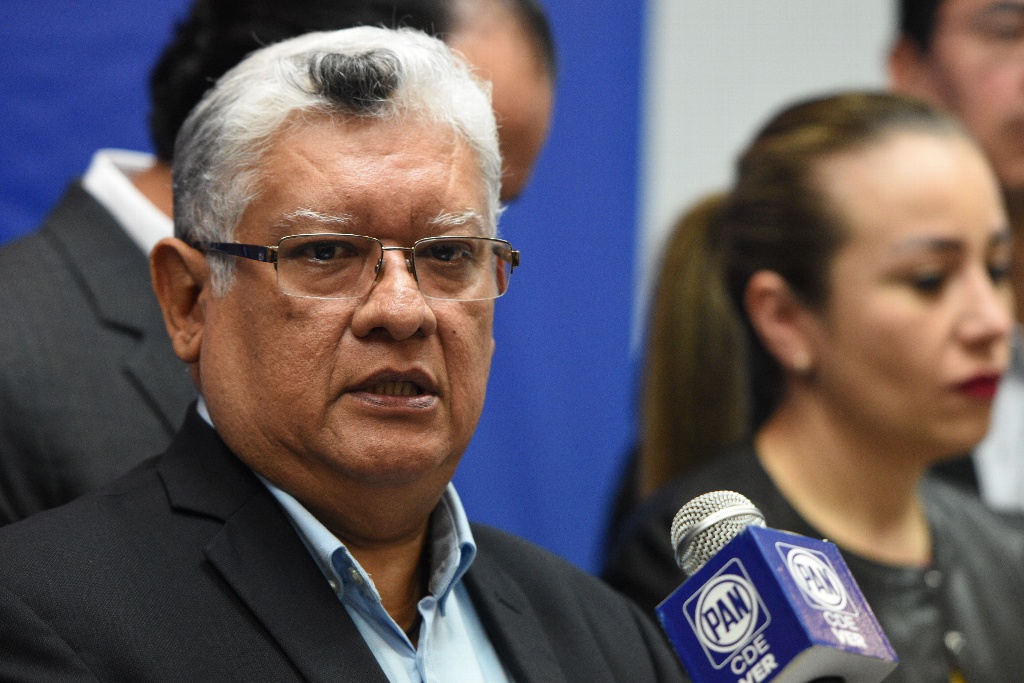 Imagen Líder del PAN Veracruz se pronuncia contra “ley antimonarquía” de Morena