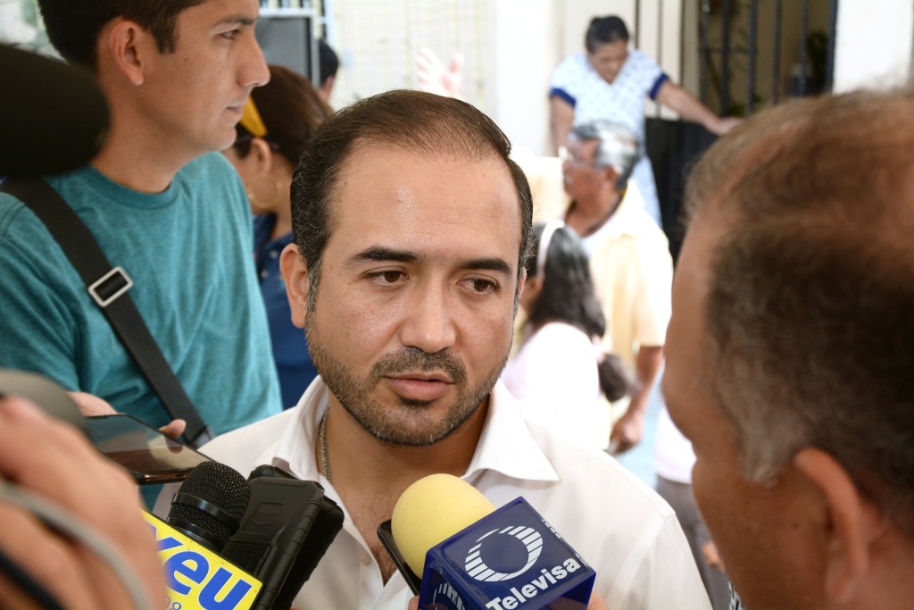 Imagen Hay trabajo en equipo contra robo a cuentahabientes: Alcalde de Veracruz