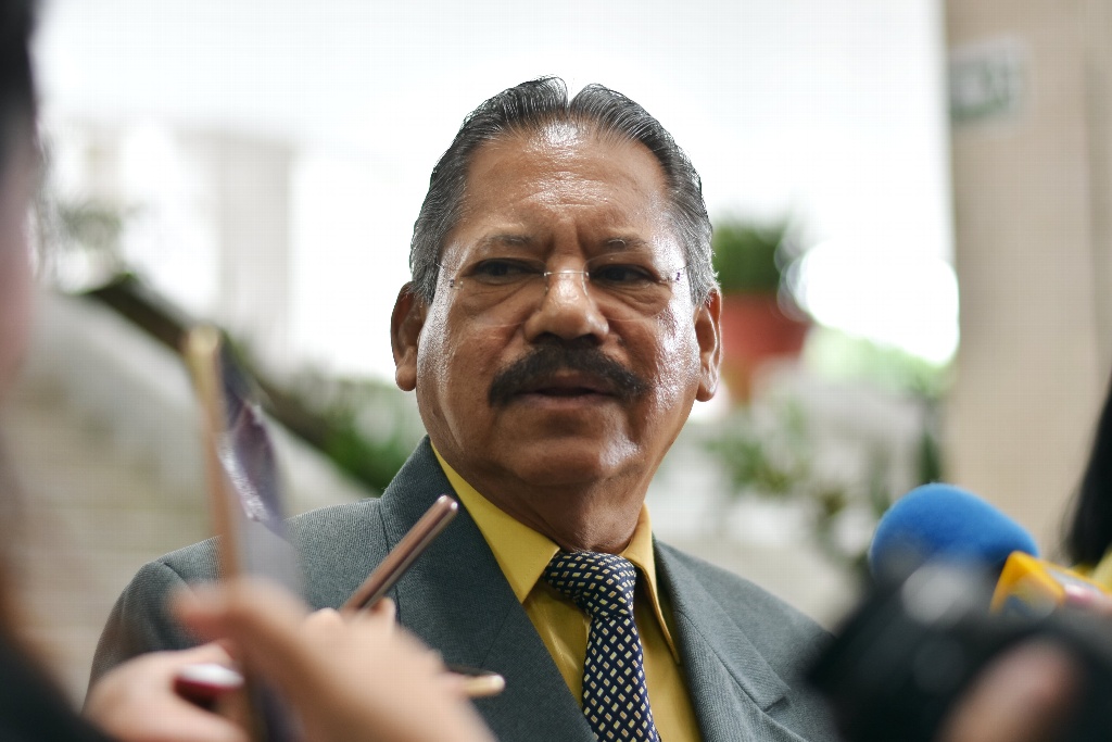 Imagen Alcalde de Angel R. Cabada dice que hay retraso en entrega de participaciones federales 