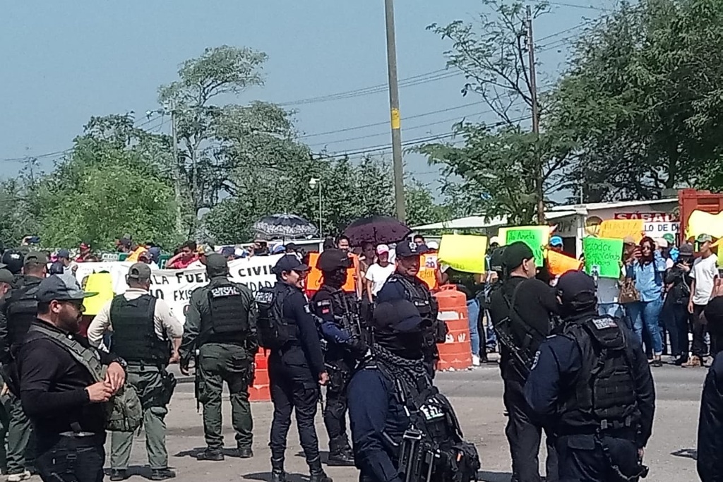 Imagen Bajo resguardo, periodistas agredidos durante balacera en Ciudad Isla, Veracruz