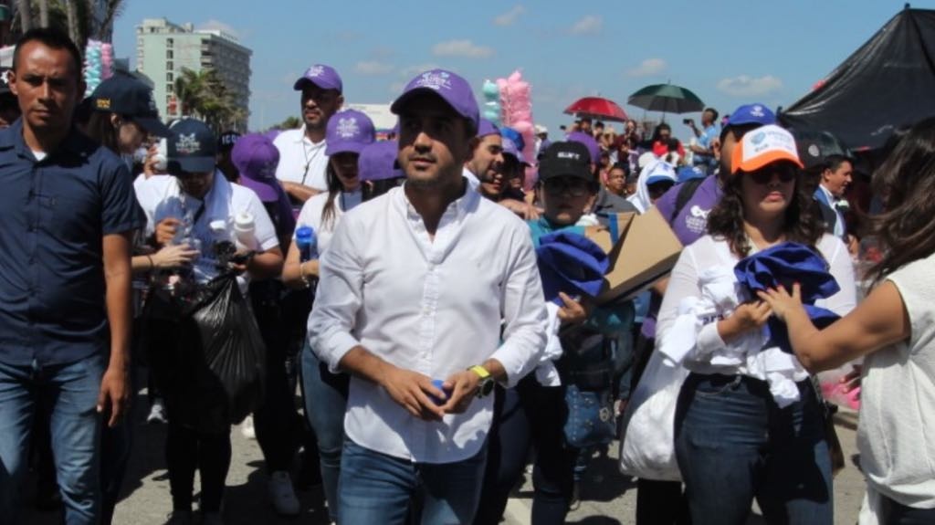 Imagen El Pollo es un gran colaborador, afirma alcalde de Veracruz