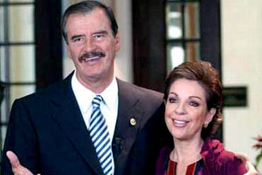 Imagen Vicente Fox propone a Martha Sahagún como presidenta para 2024; ella responde 