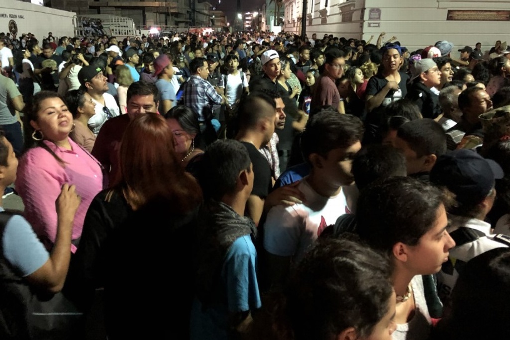 Imagen Miles se quedan fuera del concierto de reguetoneros en el Carnaval de Veracruz (+Fotos)