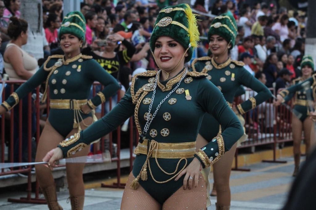Imagen Así fue el último desfile de Carnaval de Veracruz 2020 (+ video, +fotos)