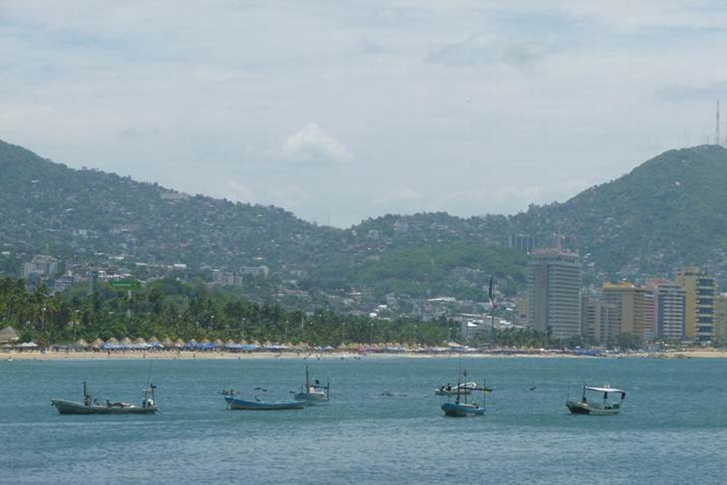 Imagen Ocupa turismo en Acapulco hasta 93.4% de hoteles, pese a coronavirus
