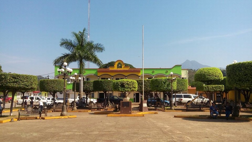 Imagen Instalarán filtro de revisión en acceso a Tatahuicapan, Veracruz por coronavirus