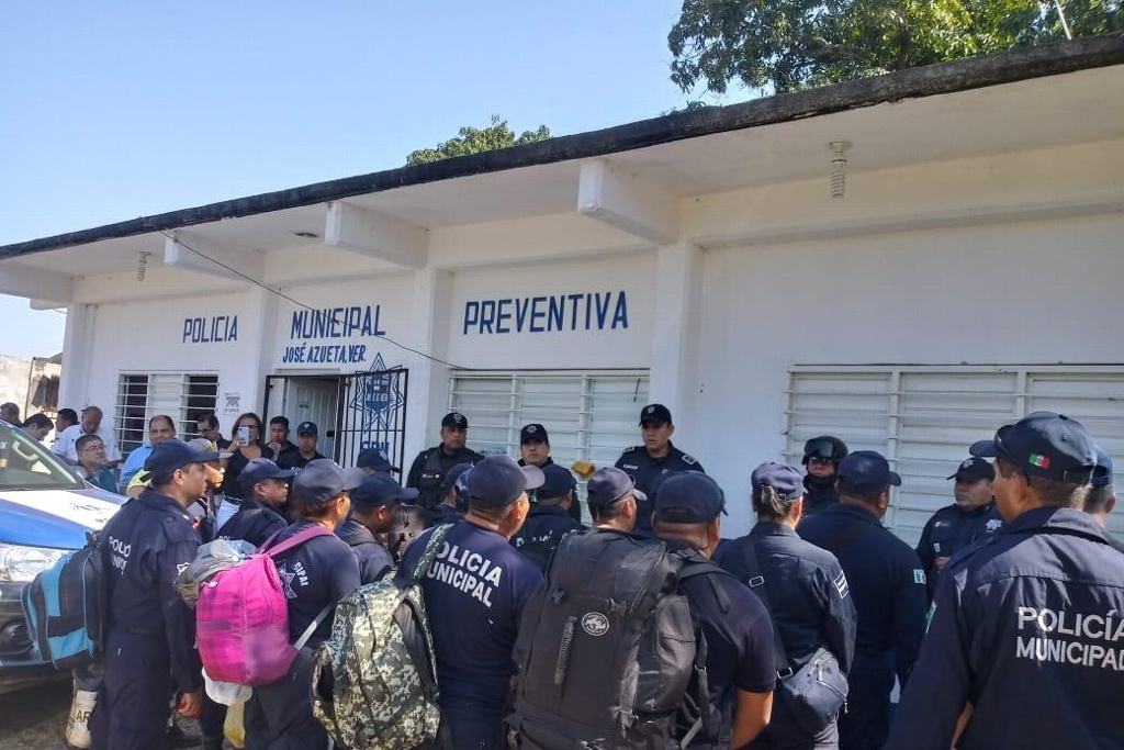 Imagen Relevan Fuerzas Federales a Policía Municipal de José Azueta, Veracruz