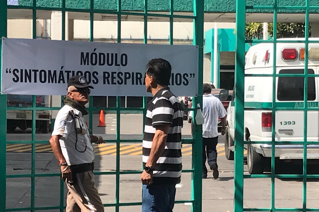 Imagen Abren módulo en IMSS de Diaz Mirón para investigar posibles casos de COVID-19