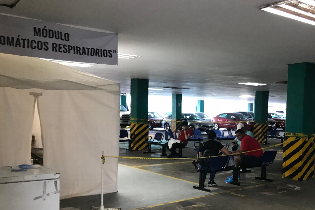 Imagen Se acumula gente en IMSS de Veracruz para realizarse pruebas del COVID-19