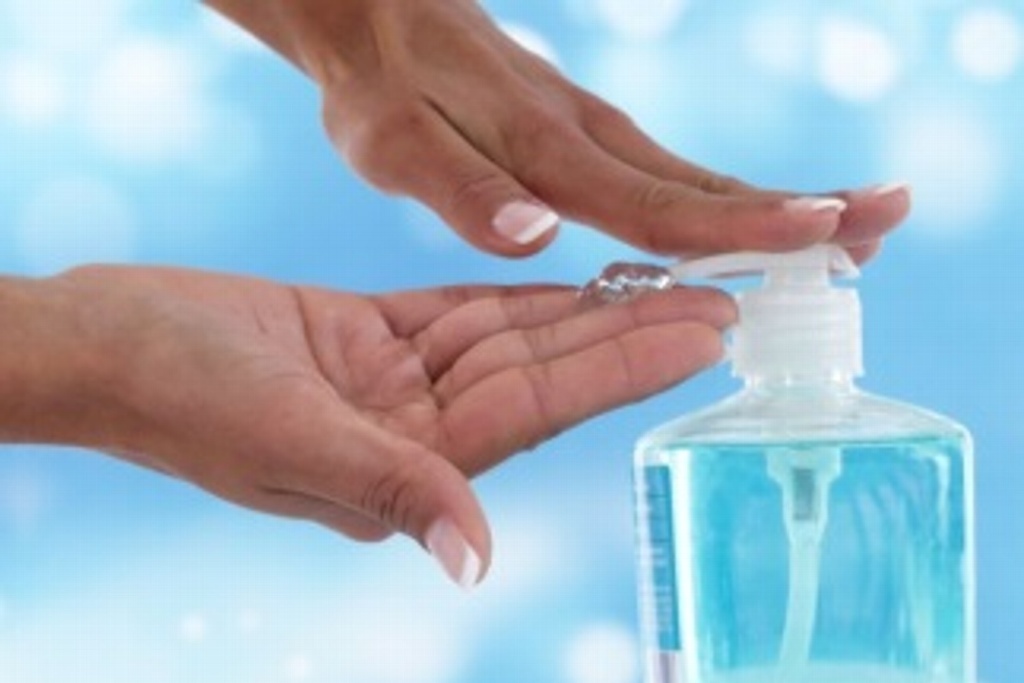 Imagen ¿Sabías que el uso excesivo de gel antibacterial puede provocar lesiones en la piel?