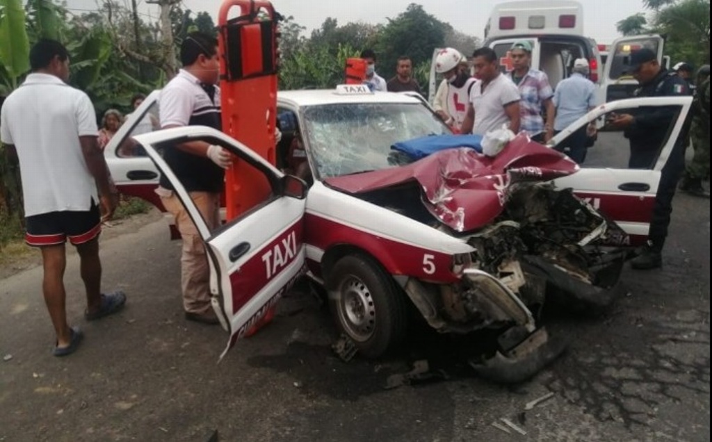 Imagen Un muerto y 10 lesionados deja accidente en San Rafael, Veracruz