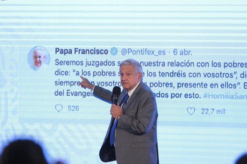 Imagen AMLO cita tweet del Papa Francisco como ejemplo para proteger a pobres ante coronavirus 