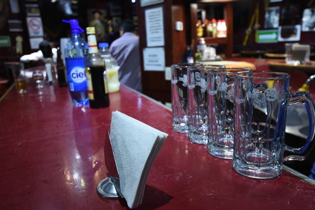 Imagen Hacen operativos en bares y cantinas de Veracruz para evitar aglomeraciones