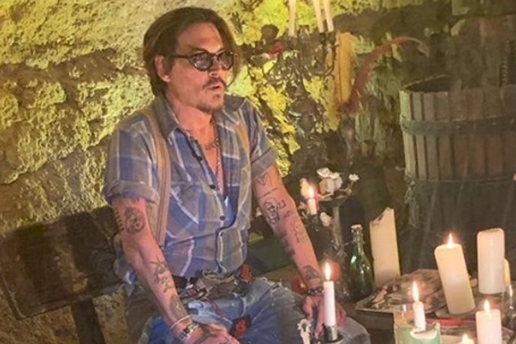 Imagen Johnny Depp es tan admirador de ‘Cantinflas’ que levantó la mano para interpretarlo