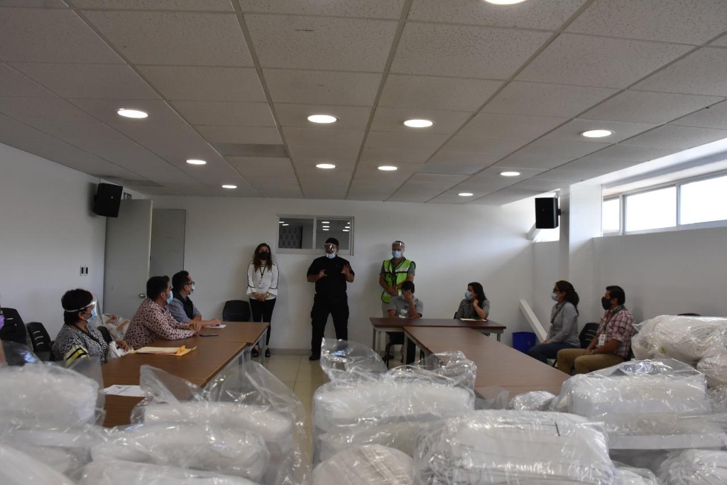 Imagen Entregan insumos a Fiscalía de Veracruz por COVID-19