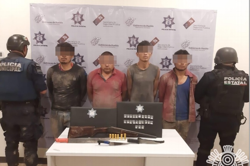 Imagen Detiene en Puebla a 4 presuntos integrantes de una banda dedicada al robo de transporte de carga
