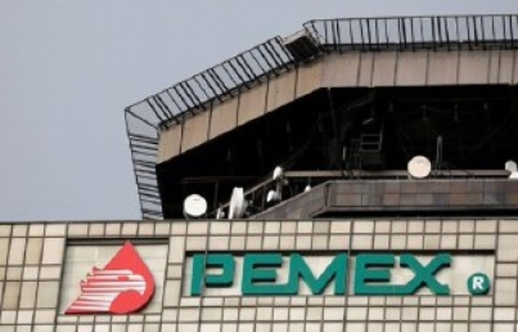 Imagen Cancela Pemex contratos con empresas dueñas de barcos por falta de presupuesto