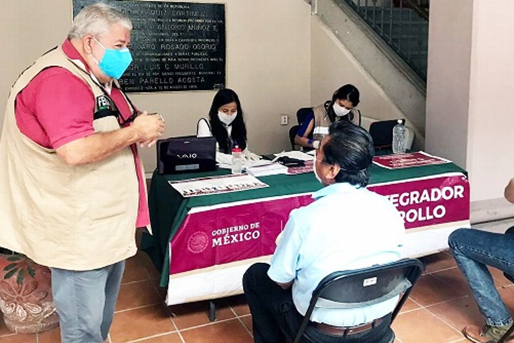 Imagen Instalan módulos de atención al público previo a la visita de AMLO a Perote y Xalapa