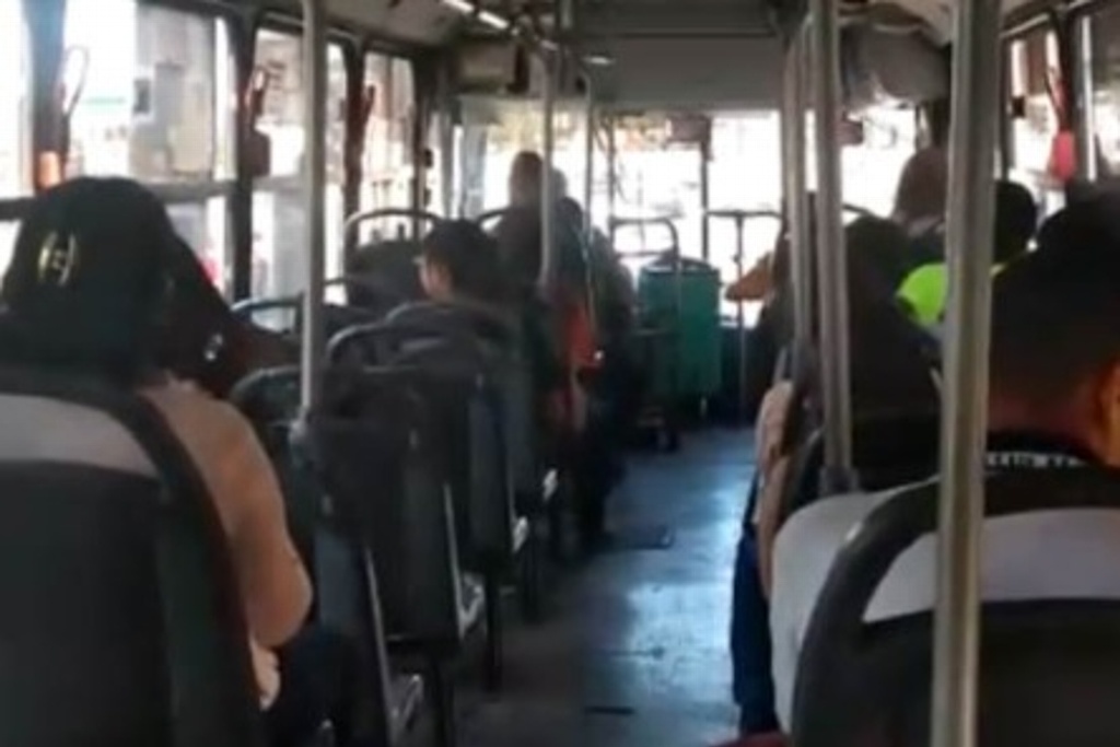 Imagen Buscan a responsables de grabar video porno en transporte urbano en plena pandemia de COVID-19