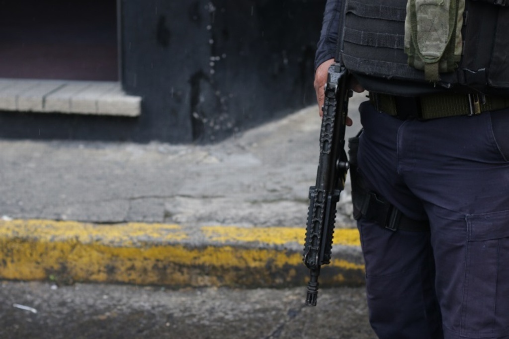 Imagen Se entrega policía tras supuesto disparo accidental que mató a joven en Veracruz 