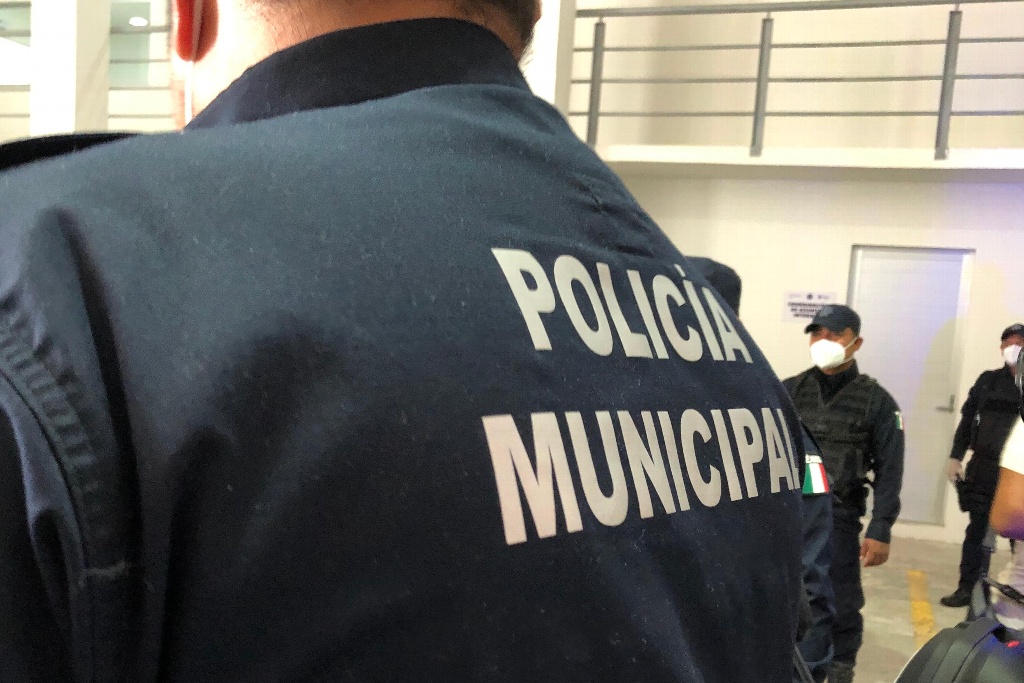 Imagen Dan dos años de prisión preventiva a policía de Veracruz que mató a joven  