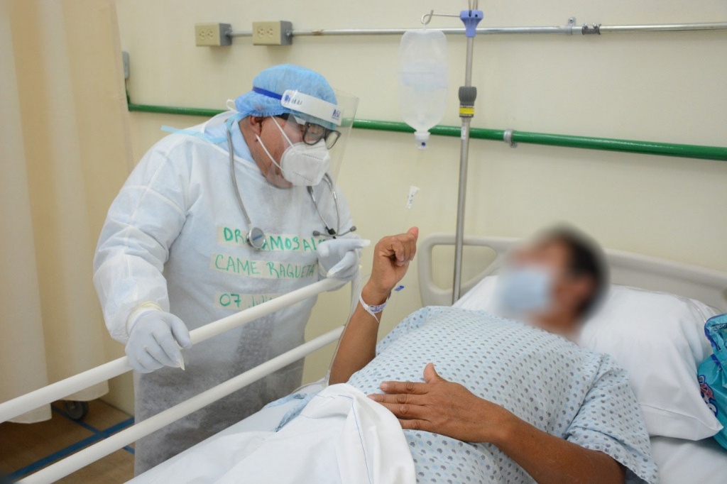 Imagen Ingresa primer paciente COVID-19 al CAME-Centro de Raqueta en Boca del Río, Veracruz
